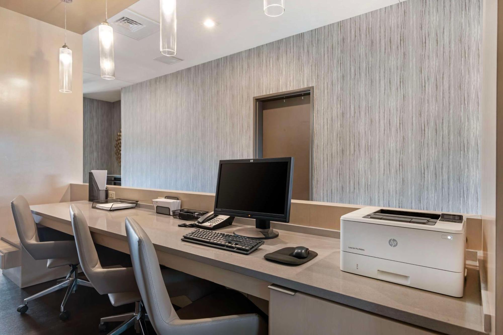 Best Western Plus Executive Residency Rigby'S Water World Hotel Ворнер-Робінс Екстер'єр фото