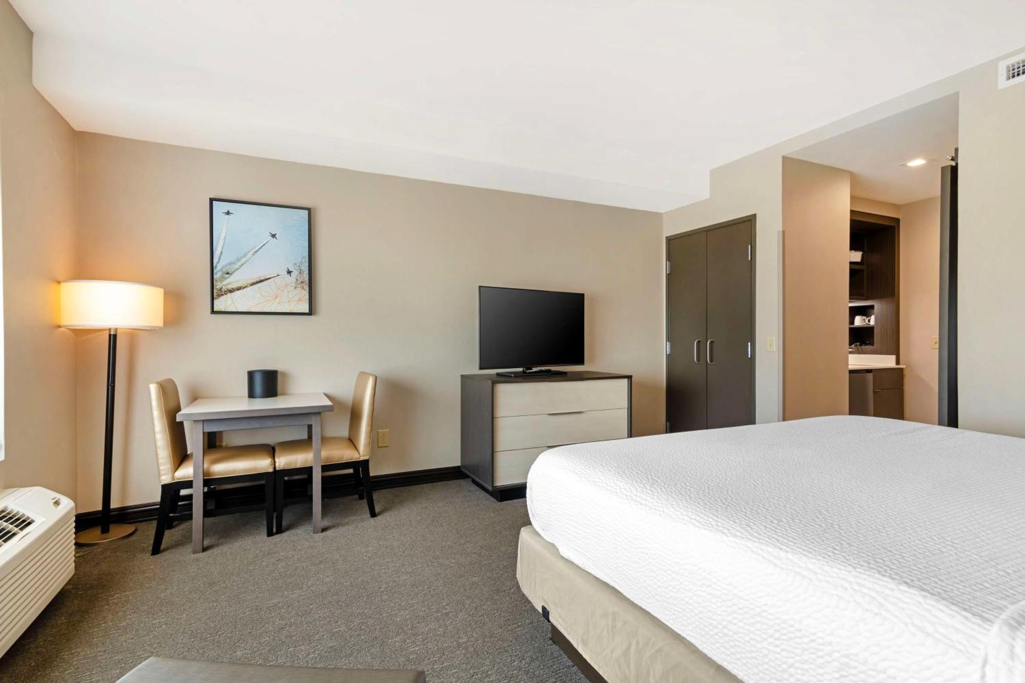 Best Western Plus Executive Residency Rigby'S Water World Hotel Ворнер-Робінс Екстер'єр фото
