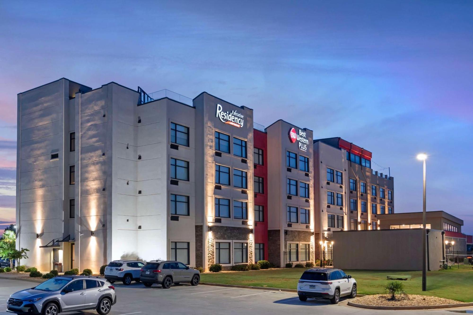 Best Western Plus Executive Residency Rigby'S Water World Hotel Ворнер-Робінс Екстер'єр фото